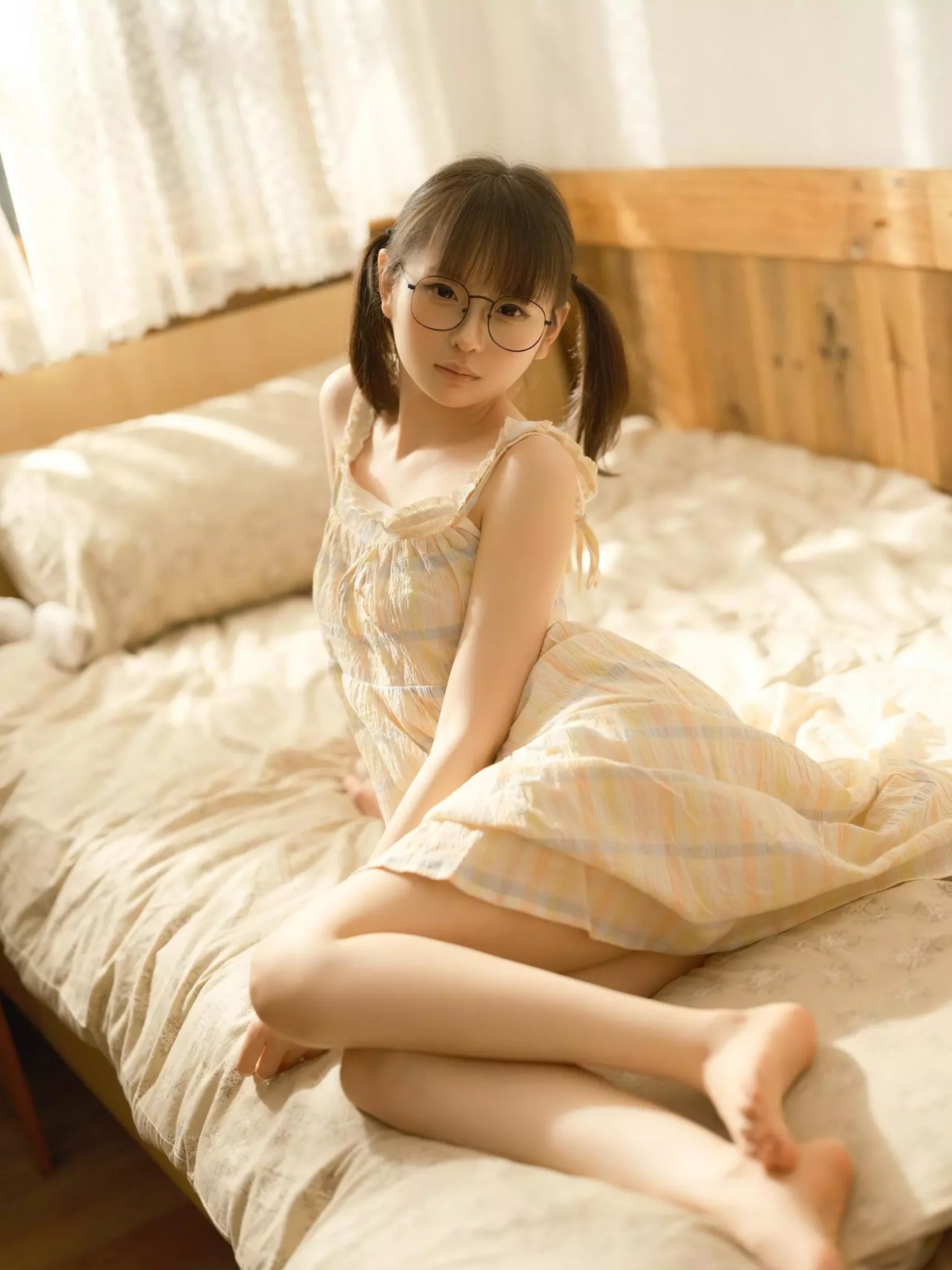 幼水铃衣 – NO.002 晨醒[64P]-XikXak